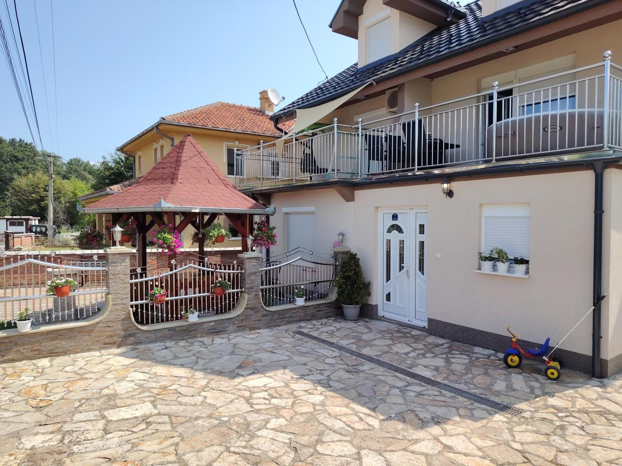 Apartman Raj Vrnjačka Banja Екстериор снимка